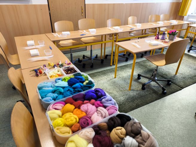 Květinová panenka - kurz plstění